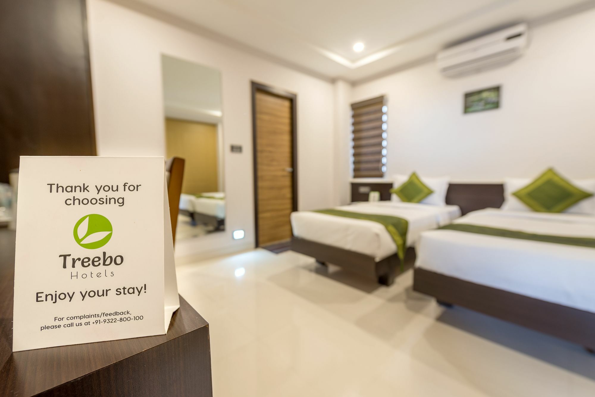 Treebo Raj Premier, Indiranagar Hotell Bangalore Exteriör bild